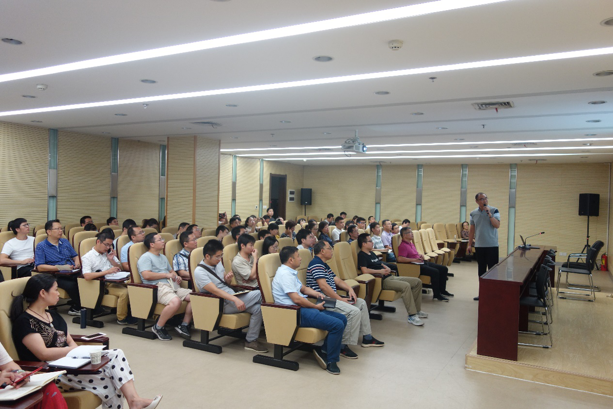 市城建局举办2019年武汉市“质量月”系列活动――工程建设标准化知识讲座
