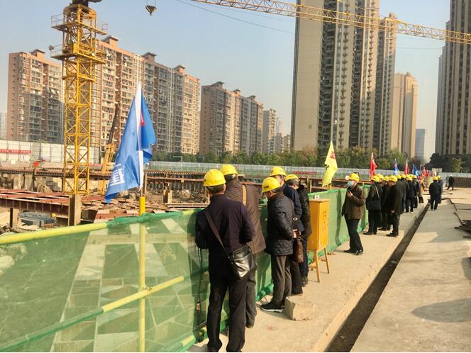 武汉土木建筑学会组织召开装配式全回收型钢组合支撑技术应用专家研讨会